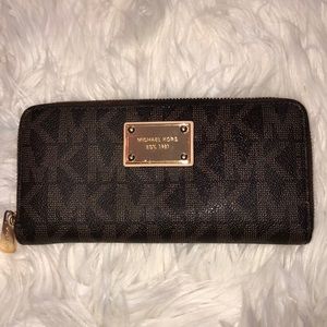 Michael Kors wallet